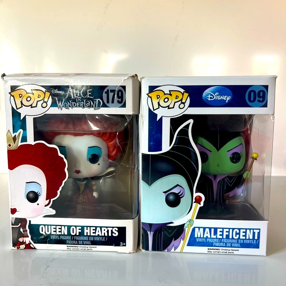 Funko Pop Queen of Hearts & Maleficent EUC